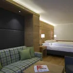 Hotel Garni Panorama 4*