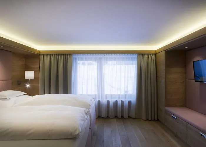 Hotel Garni Panorama 4*